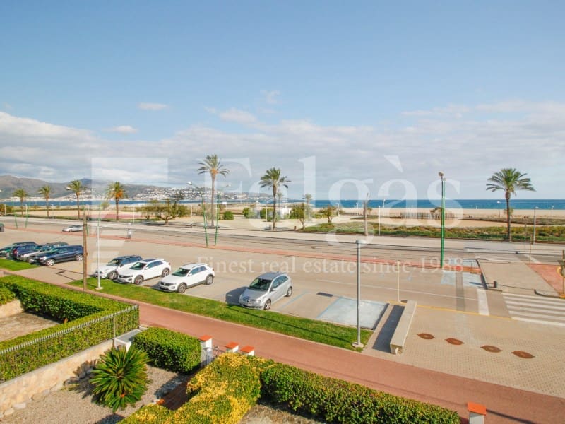 Virksomhed til salg i Empuriabrava med garage - € 2.100.000 (Ref: 9192944)