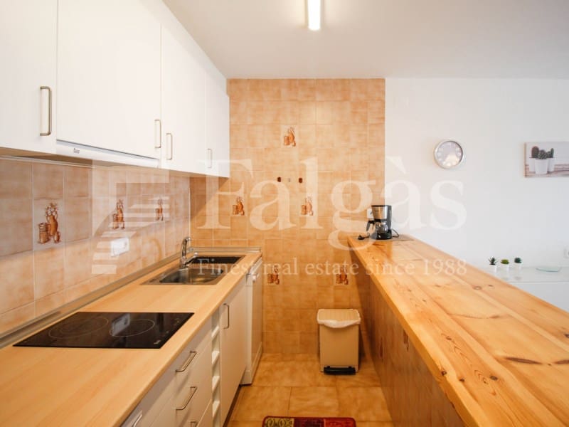 Virksomhed til salg i Empuriabrava med garage - € 2.100.000 (Ref: 9192944)