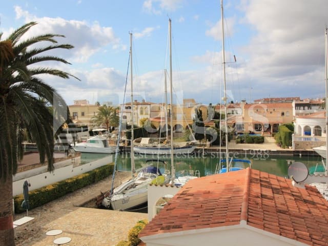 Virksomhed til salg i Empuriabrava, Castelló d'Empúries med garage - € 2.100.000 (Ref: 9192944)