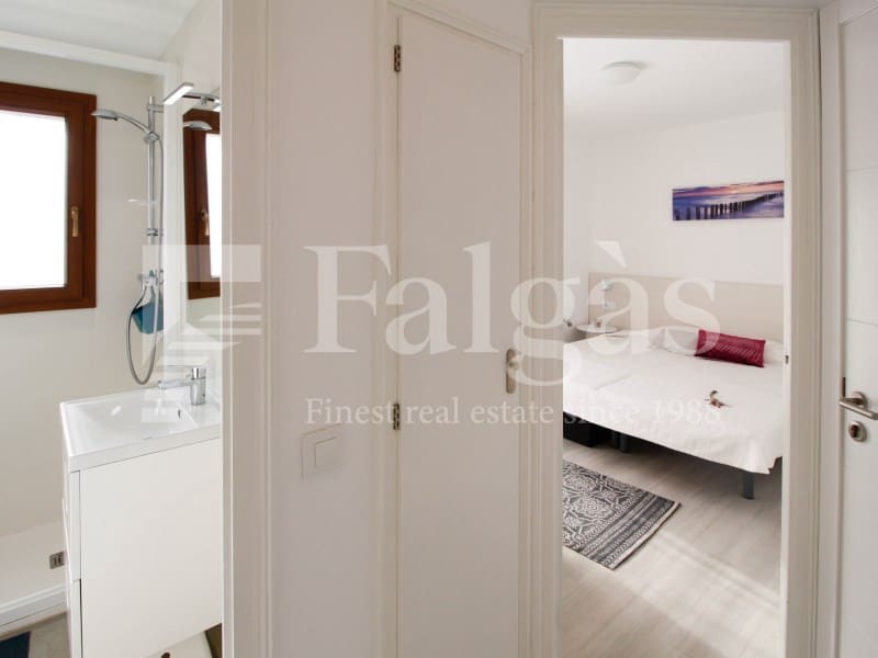 Virksomhed til salg i Empuriabrava med garage - € 2.100.000 (Ref: 9192944)