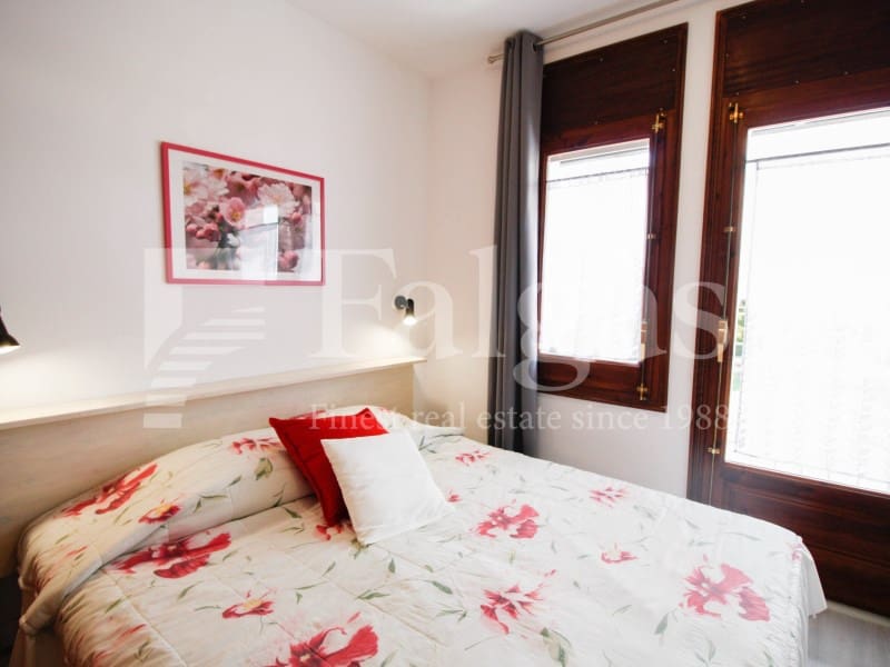 Virksomhed til salg i Empuriabrava med garage - € 2.100.000 (Ref: 9192944)