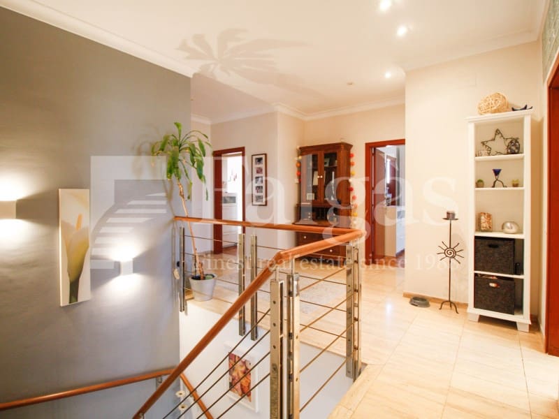 5 sypialnia Willa na sprzedaż w Empuriabrava - 2 250 000 € (Ref: 9192945)