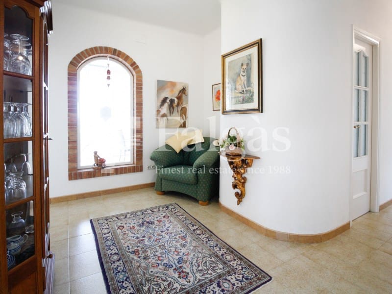 2 bedroom Villa for sale in Roses with pool garage - € 695,000 (Ref: 9220358)