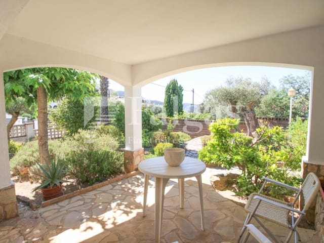 2 bedroom Villa for sale in Roses with pool garage - € 695,000 (Ref: 9220358)
