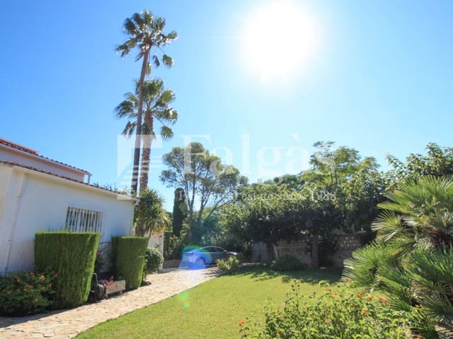 4 Zimmer Villa zu verkaufen in Empuriabrava, Castelló d'Empúries mit Garage - 875.000 € (Ref: 9228841)