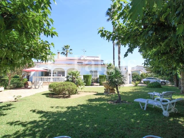 4 Zimmer Villa zu verkaufen in Empuriabrava, Castelló d'Empúries mit Garage - 875.000 € (Ref: 9228841)