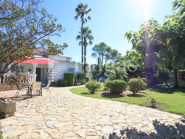 4 Zimmer Villa zu verkaufen in Empuriabrava, Castelló d'Empúries mit Garage - 875.000 € (Ref: 9228841)