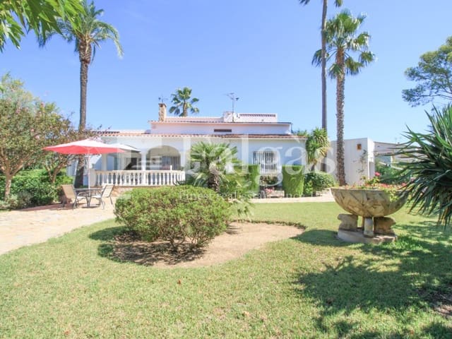 4 Zimmer Villa zu verkaufen in Empuriabrava, Castelló d'Empúries mit Garage - 875.000 € (Ref: 9228841)
