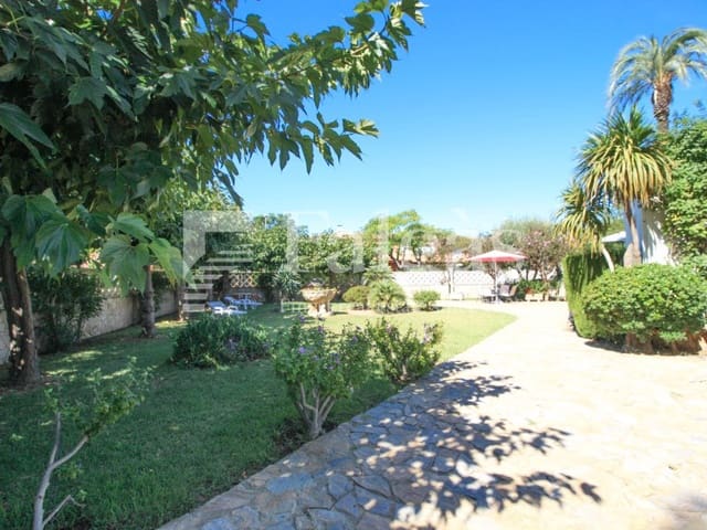 4 Zimmer Villa zu verkaufen in Empuriabrava, Castelló d'Empúries mit Garage - 875.000 € (Ref: 9228841)