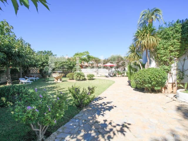 4 Zimmer Villa zu verkaufen in Empuriabrava, Castelló d'Empúries mit Garage - 875.000 € (Ref: 9228841)