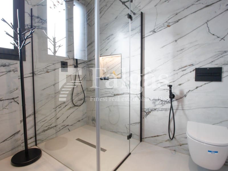 4 soveværelse Villa til salg i Empuriabrava med swimmingpool garage - € 1.125.000 (Ref: 9239845)