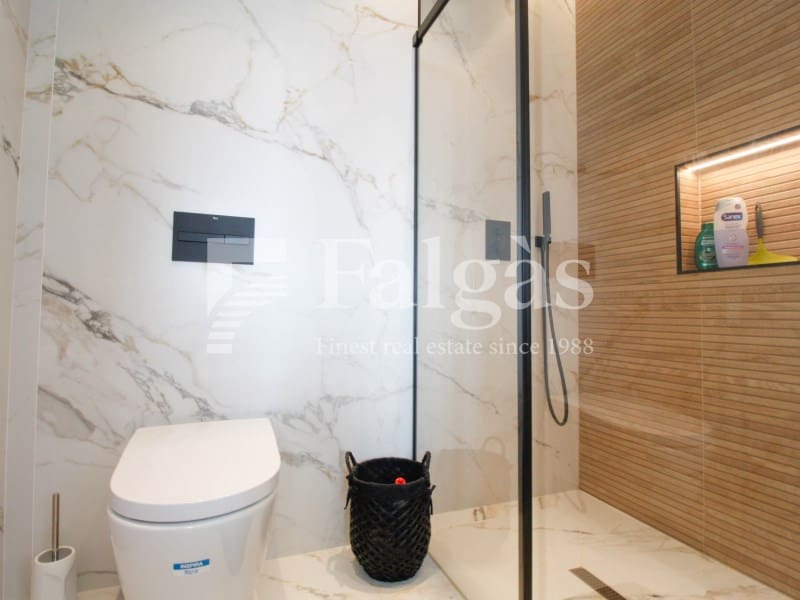 4 soveværelse Villa til salg i Empuriabrava med swimmingpool garage - € 1.125.000 (Ref: 9239845)