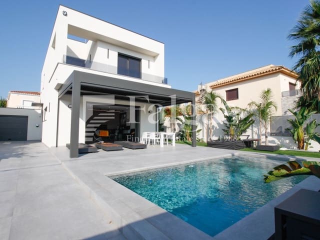 4 bedroom Villa for sale in Empuriabrava, Castelló d'Empúries with pool garage - € 1,125,000 (Ref: 9239845)