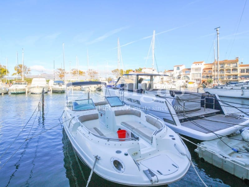 4 soverom Hus til salgs i Empuriabrava med garasje - € 475 000 (Ref: 9282434)