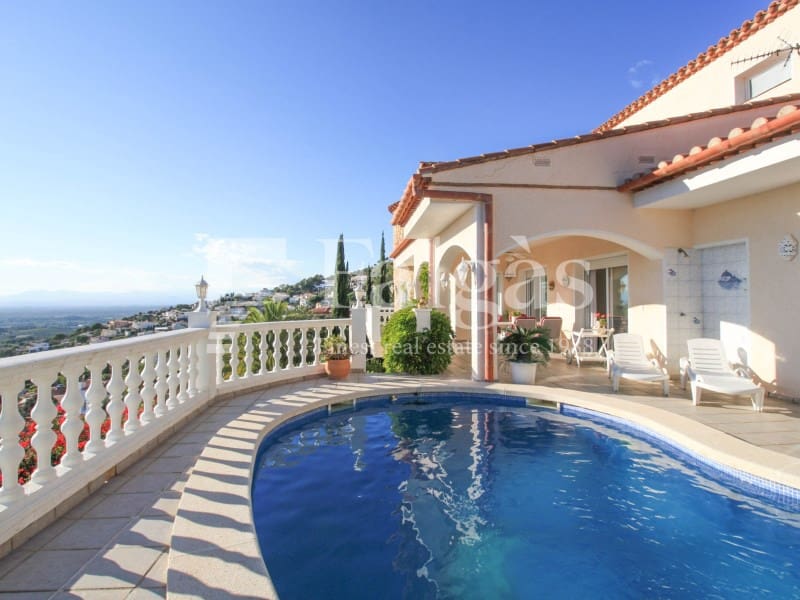 4 chambre Villa/Maison à vendre à Roses avec piscine garage - 795 000 € (Ref: 9341169)