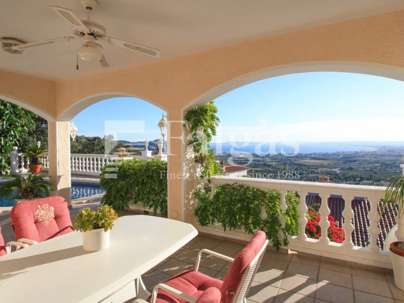 4 chambre Villa/Maison à vendre à Roses avec piscine garage - 795 000 € (Ref: 9341169)