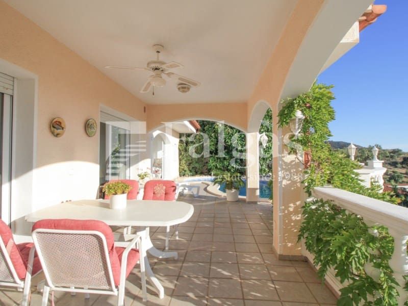 4 chambre Villa/Maison à vendre à Roses avec piscine garage - 795 000 € (Ref: 9341169)