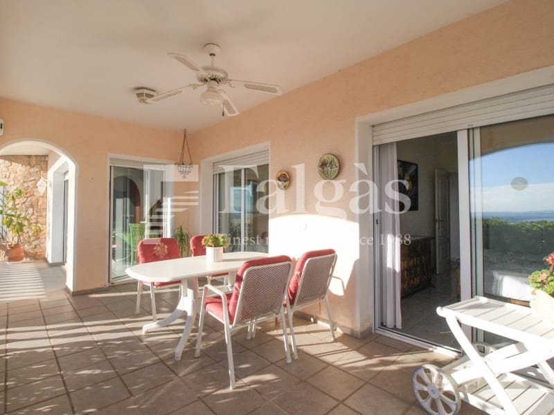 4 chambre Villa/Maison à vendre à Roses avec piscine garage - 795 000 € (Ref: 9341169)