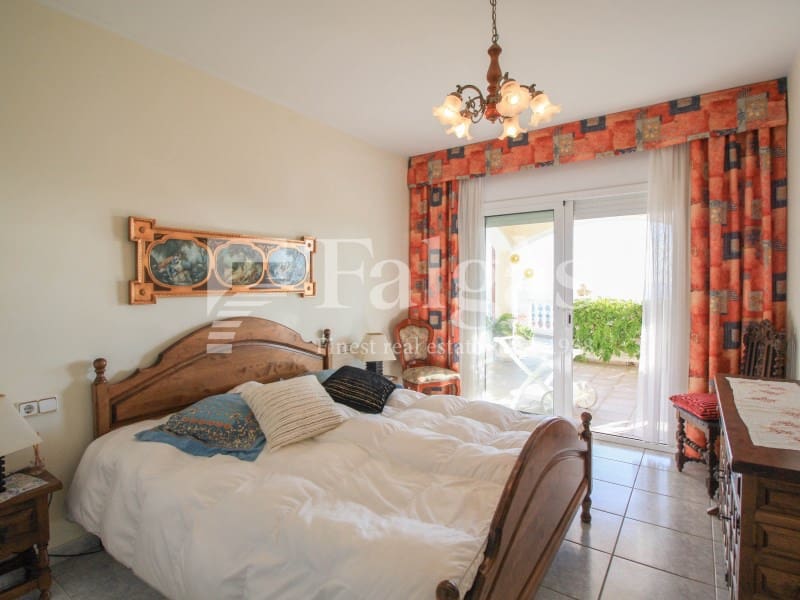 4 chambre Villa/Maison à vendre à Roses avec piscine garage - 795 000 € (Ref: 9341169)