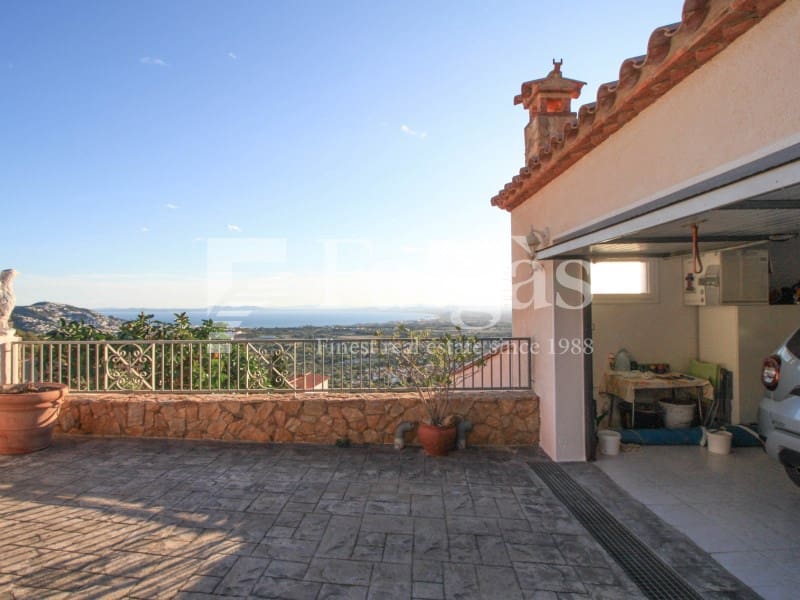 4 chambre Villa/Maison à vendre à Roses avec piscine garage - 795 000 € (Ref: 9341169)