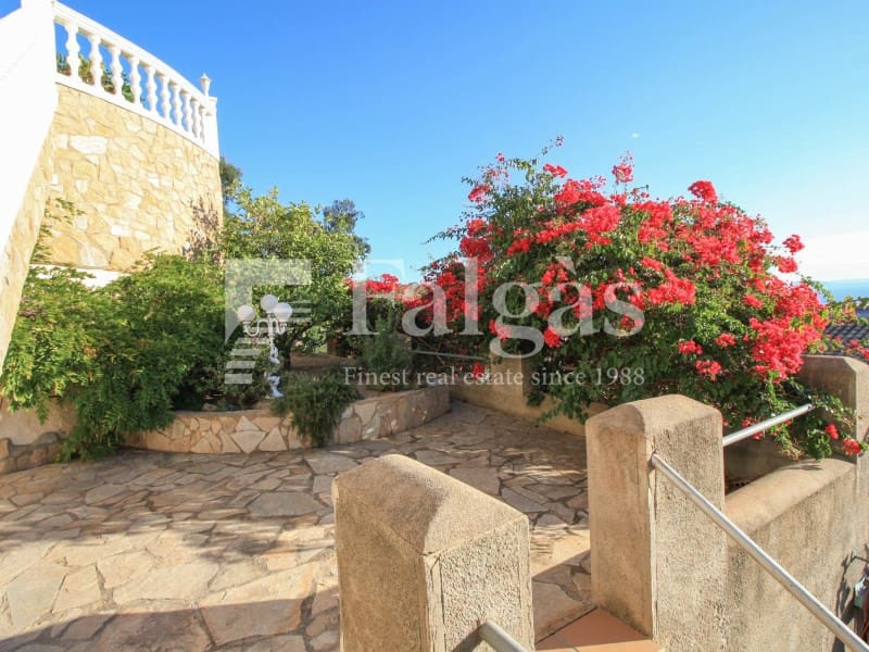 4 chambre Villa/Maison à vendre à Roses avec piscine garage - 795 000 € (Ref: 9341169)