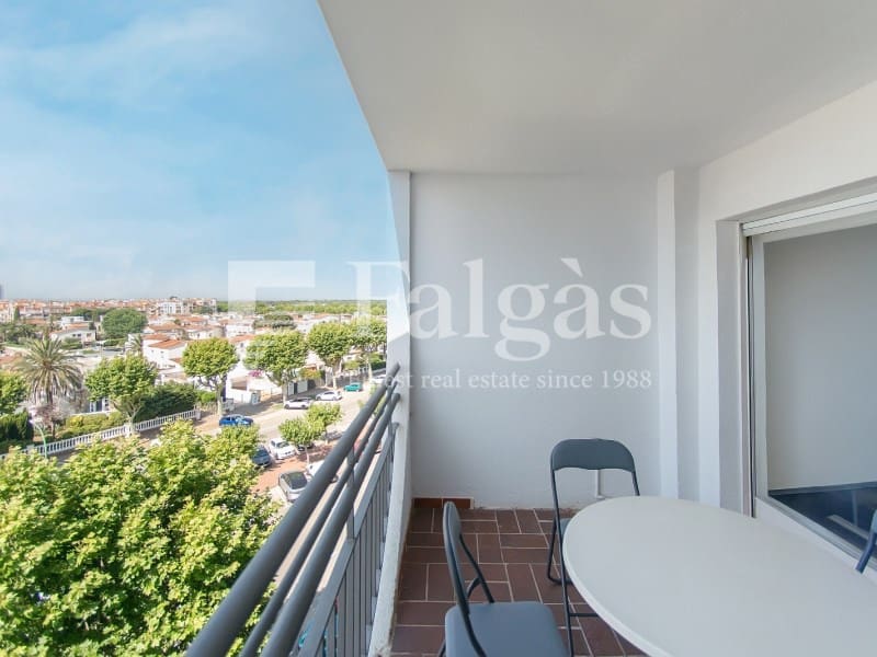 1 bedroom Flat for sale in Empuriabrava - € 239,000 (Ref: 9375298)