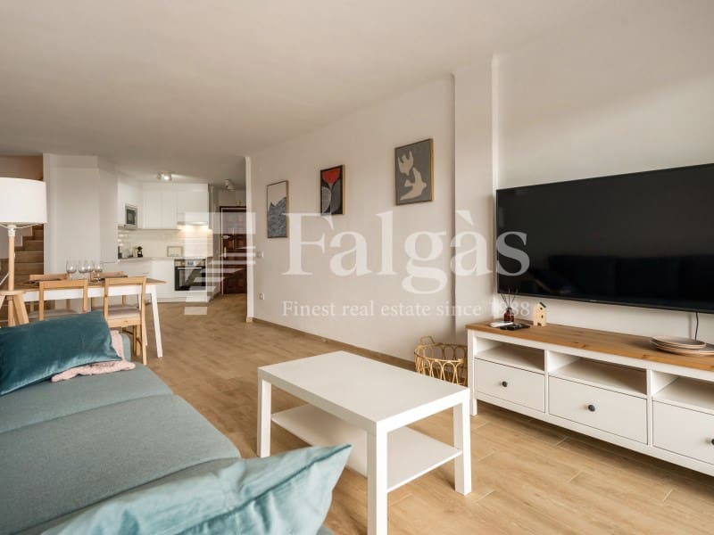 1 bedroom Flat for sale in Empuriabrava - € 295,000 (Ref: 9375298)