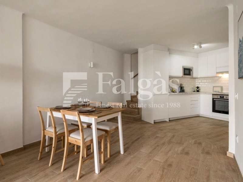 1 bedroom Flat for sale in Empuriabrava - € 295,000 (Ref: 9375298)