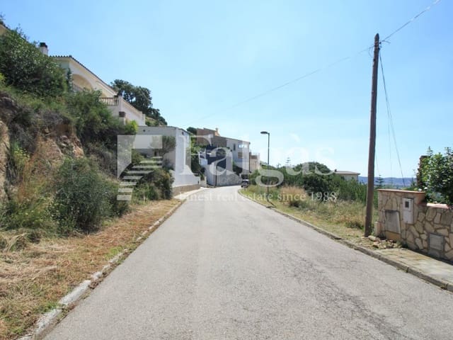 Undeveloped Land for sale in Palau-saverdera - € 189,900 (Ref: 9375301)