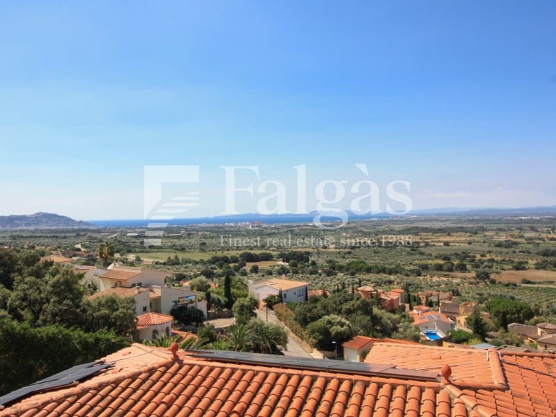 Undeveloped Land for sale in Palau-saverdera - € 189,900 (Ref: 9375301)