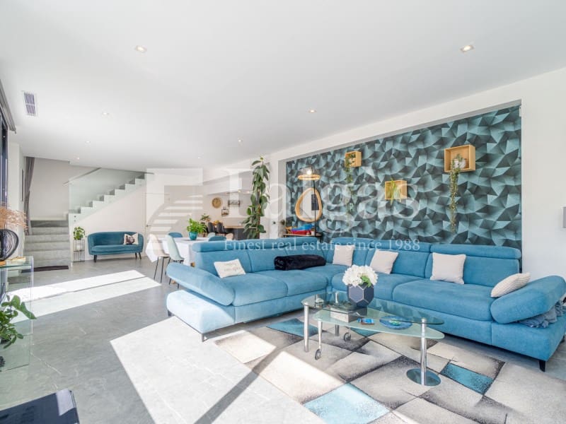 3 soveværelse Villa til salg i Empuriabrava med swimmingpool garage - € 725.000 (Ref: 9375305)