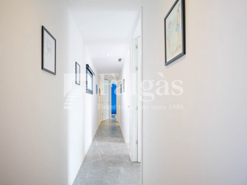 3 chambre Villa/Maison à vendre à Empuriabrava avec piscine garage - 725 000 € (Ref: 9375305)