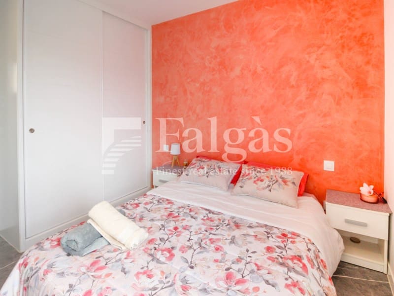 3 chambre Villa/Maison à vendre à Empuriabrava avec piscine garage - 725 000 € (Ref: 9375305)