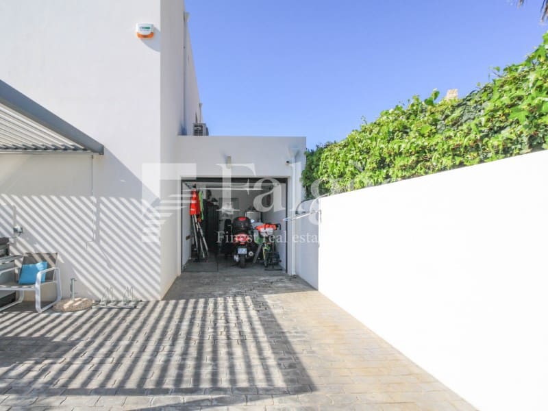 3 chambre Villa/Maison à vendre à Empuriabrava avec piscine garage - 725 000 € (Ref: 9375305)