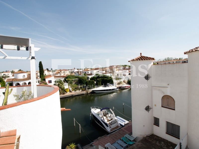 2 soverom Hus til salgs i Empuriabrava - € 375 000 (Ref: 9375306)