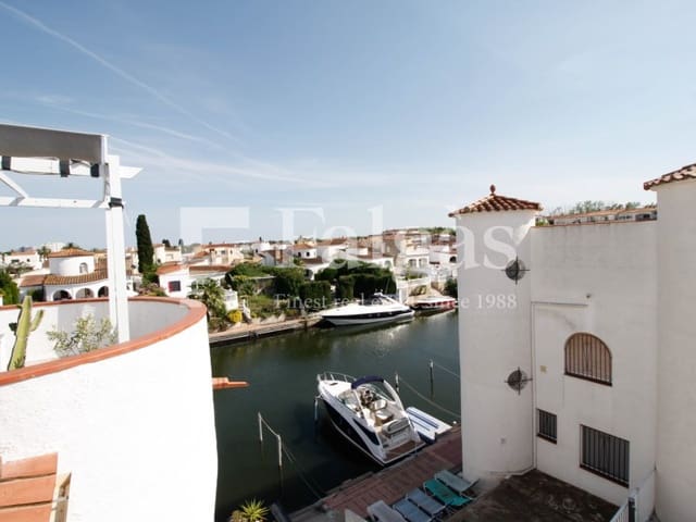 2 soveværelse Byhus til salg i Empuriabrava, Castelló d'Empúries - € 375.000 (Ref: 9375306)