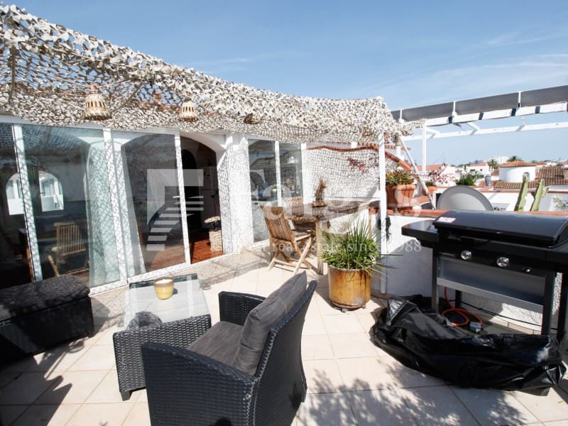 2 soverom Hus til salgs i Empuriabrava - € 375 000 (Ref: 9375306)