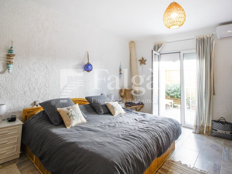 2 soverom Hus til salgs i Empuriabrava - € 375 000 (Ref: 9375306)