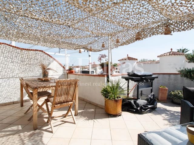 2 soveværelse Byhus til salg i Empuriabrava, Castelló d'Empúries - € 375.000 (Ref: 9375306)