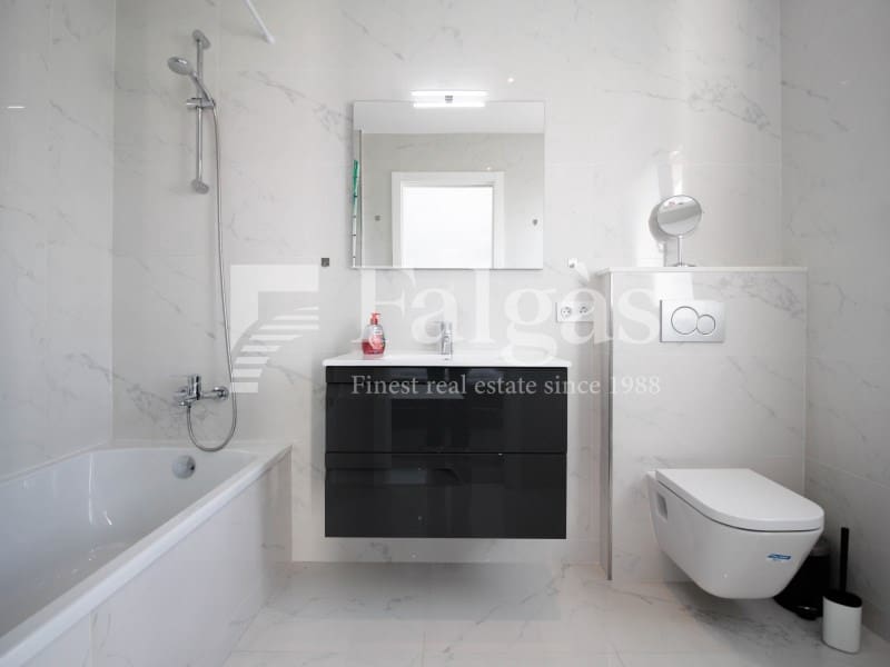 3 soveværelse Semi-Rækkehus til salg i Empuriabrava med garage - € 375.000 (Ref: 9375307)