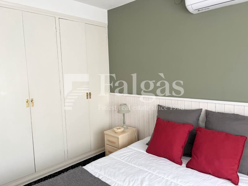 7 sovrum Villa till salu i Empuriabrava med garage - 495 000 € (Ref: 9375309)