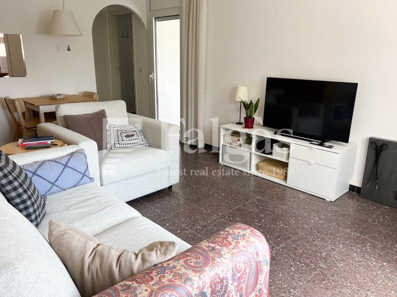 7 sovrum Villa till salu i Empuriabrava med garage - 495 000 € (Ref: 9375309)