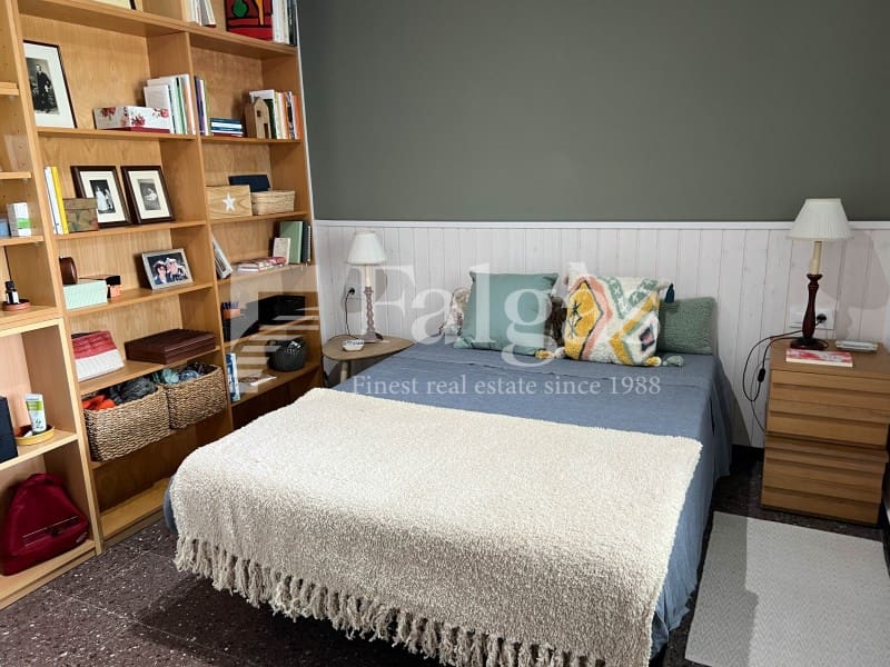 7 sovrum Villa till salu i Empuriabrava med garage - 495 000 € (Ref: 9375309)