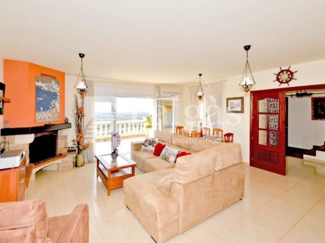 4 bedroom Villa for sale in Palau-saverdera with pool garage - € 750,000 (Ref: 9375312)