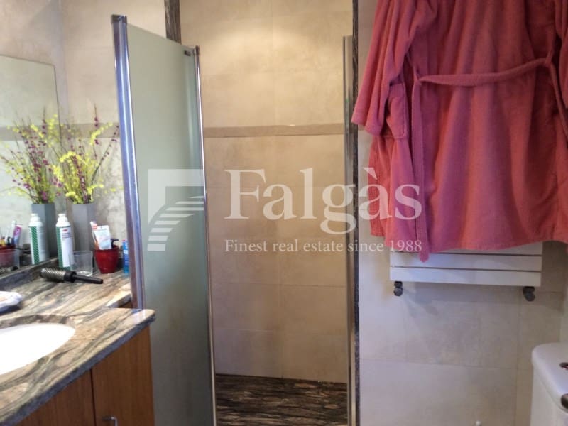 Chalet de 4 habitaciones en Empuriabrava en venta con piscina garaje - 820.000 € (Ref: 9375313)