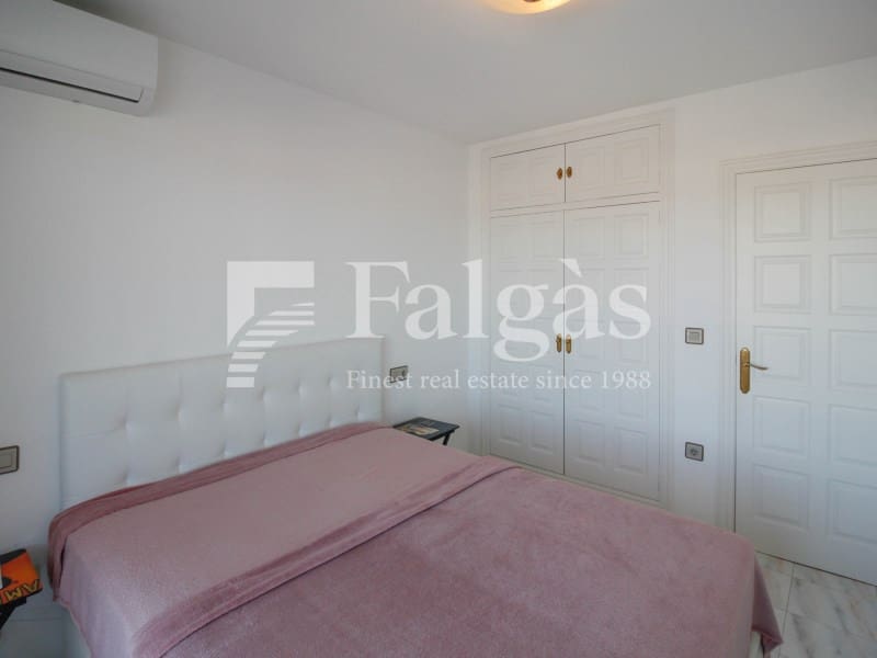 4 chambre Appartement à vendre à Empuriabrava avec garage - 480 000 € (Ref: 9446666)