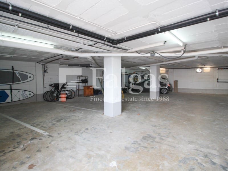 4 bedroom Flat for sale in Empuriabrava with garage - € 480,000 (Ref: 9446666)