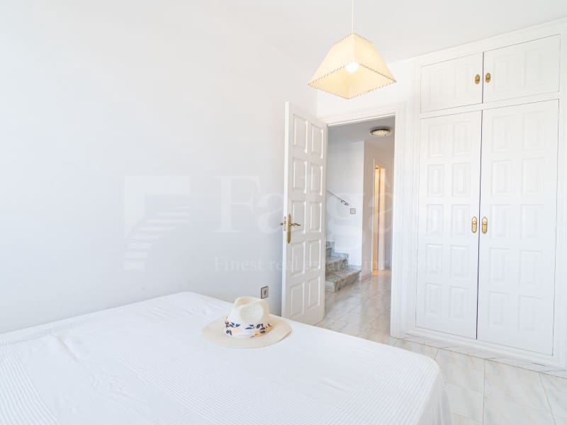 Piso de 4 habitaciones en Empuriabrava en venta con garaje - 485.000 € (Ref: 9446666)