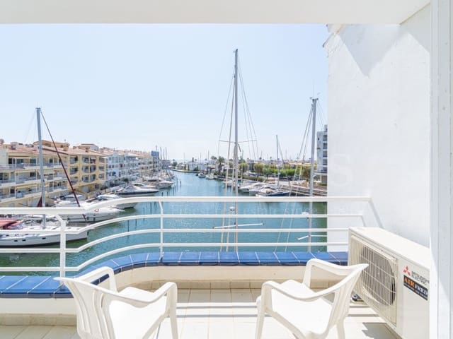 4 makuuhuone Asunto myytävänä paikassa Empuriabrava, Castelló d'Empúries mukana 
autotalli - 485 000 € (Ref: 9446666)