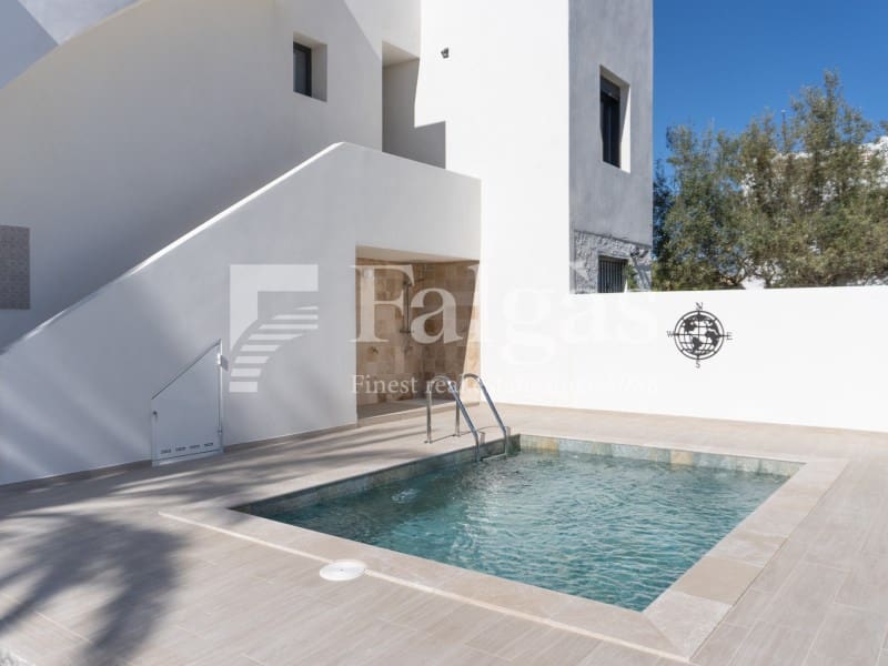 3 bedroom Flat for sale in Empuriabrava with pool - € 495,000 (Ref: 9462063)